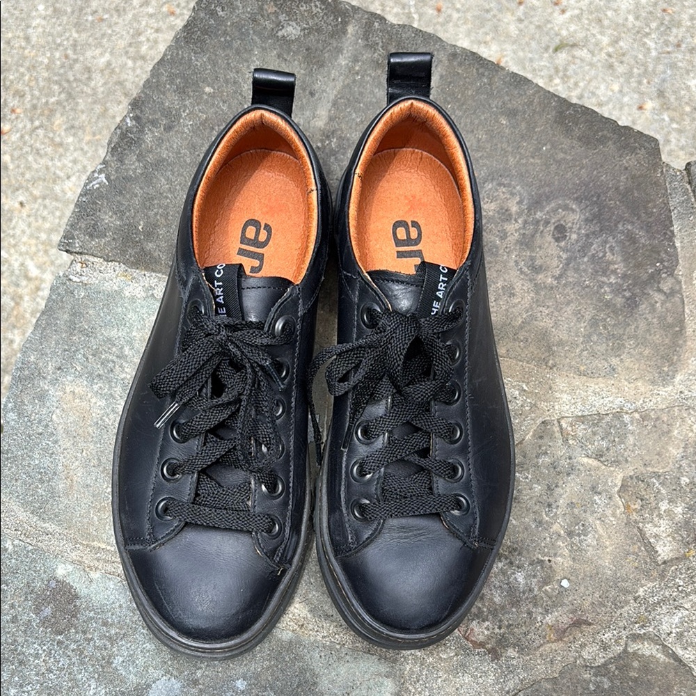 The Art Company sneakers. Size 39/8 great condition!  Trendy style!
